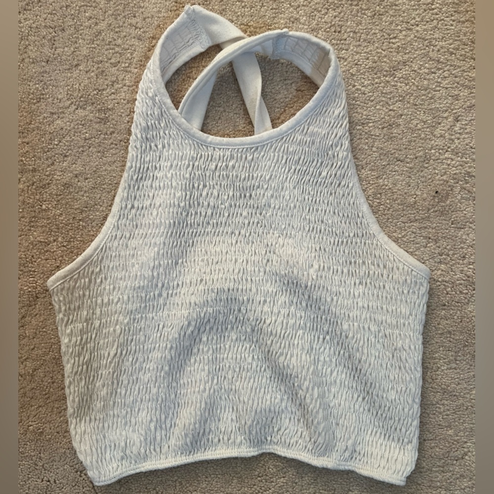Brand: Discovery ; Size: medium/large ; Color: White